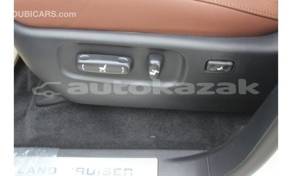 Buy Import Toyota Land Cruiser White Car in Import - Dubai in Akmecet Buy Import Toyota Land Cruiser White Car in Import - Dubai in Akmecet