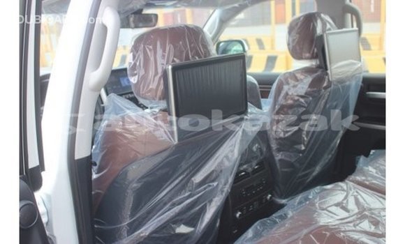 Buy Import Toyota Land Cruiser White Car in Import - Dubai in Akmecet Buy Import Toyota Land Cruiser White Car in Import - Dubai in Akmecet