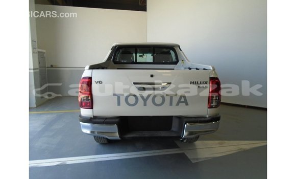 Buy Import Toyota Hilux White Car in Import - Dubai in Akmecet Buy Import Toyota Hilux White Car in Import - Dubai in Akmecet