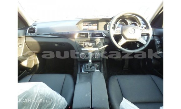 Buy Import Mercedes-Benz 200 White Car in Import - Dubai in Akmecet Buy Import Mercedes-Benz 200 White Car in Import - Dubai in Akmecet