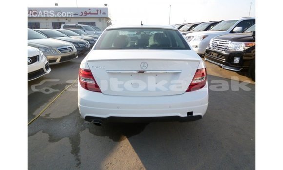 Buy Import Mercedes-Benz 200 White Car in Import - Dubai in Akmecet Buy Import Mercedes-Benz 200 White Car in Import - Dubai in Akmecet