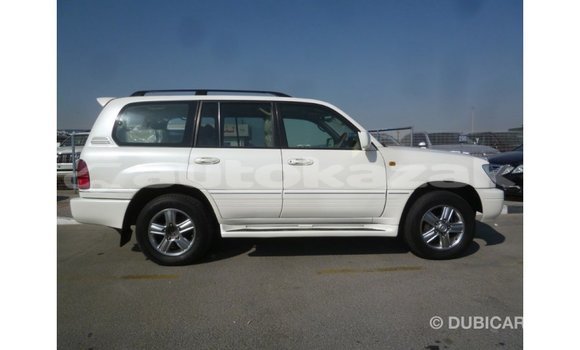 Buy Import Toyota Land Cruiser White Car in Import - Dubai in Akmecet Buy Import Toyota Land Cruiser White Car in Import - Dubai in Akmecet