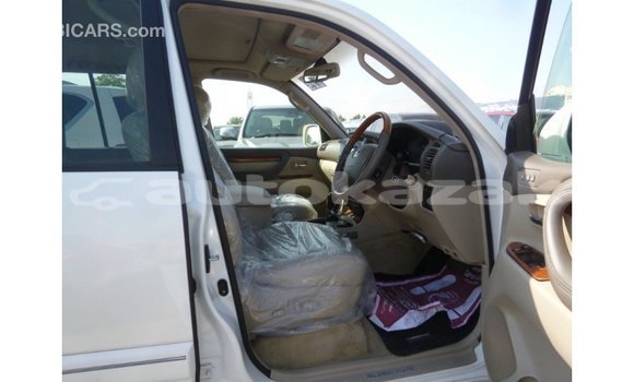 Buy Import Toyota Land Cruiser White Car in Import - Dubai in Akmecet Buy Import Toyota Land Cruiser White Car in Import - Dubai in Akmecet