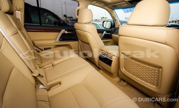 Buy Import Toyota Land Cruiser White Car in Import - Dubai in Akmecet Buy Import Toyota Land Cruiser White Car in Import - Dubai in Akmecet