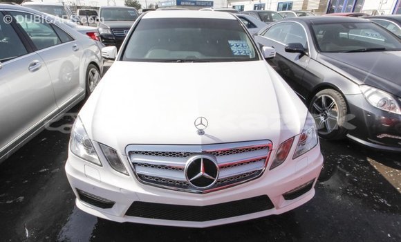 Buy Import Mercedes-Benz 200 White Car in Import - Dubai in Akmecet Buy Import Mercedes-Benz 200 White Car in Import - Dubai in Akmecet
