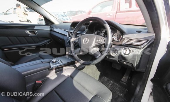 Buy Import Mercedes-Benz 200 White Car in Import - Dubai in Akmecet Buy Import Mercedes-Benz 200 White Car in Import - Dubai in Akmecet