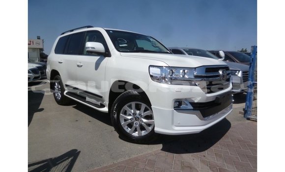 Buy Import Toyota Land Cruiser White Car in Import - Dubai in Akmecet Buy Import Toyota Land Cruiser White Car in Import - Dubai in Akmecet