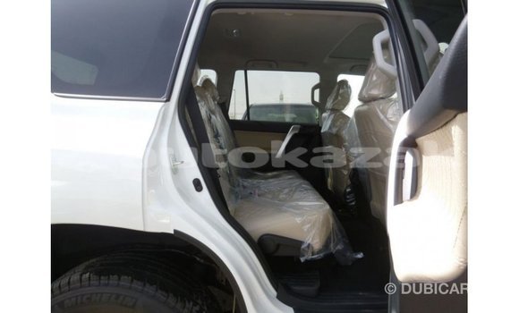 Buy Import Toyota Prado White Car in Import - Dubai in Akmecet Buy Import Toyota Prado White Car in Import - Dubai in Akmecet