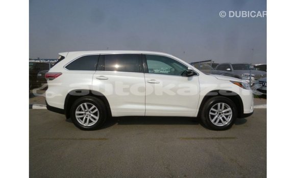 Buy Import Toyota Kluger White Car in Import - Dubai in Akmecet Buy Import Toyota Kluger White Car in Import - Dubai in Akmecet