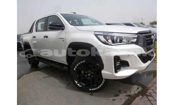 Buy Import Toyota Hilux White Car in Import - Dubai in Akmecet Buy Import Toyota Hilux White Car in Import - Dubai in Akmecet