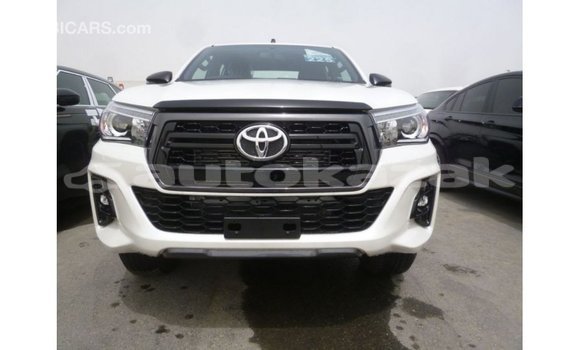 Buy Import Toyota Hilux White Car in Import - Dubai in Akmecet Buy Import Toyota Hilux White Car in Import - Dubai in Akmecet