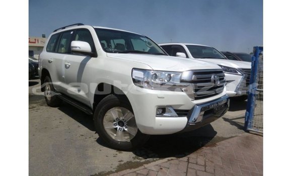Buy Import Toyota Land Cruiser White Car in Import - Dubai in Akmecet Buy Import Toyota Land Cruiser White Car in Import - Dubai in Akmecet