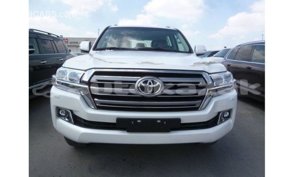 Buy Import Toyota Land Cruiser White Car in Import - Dubai in Akmecet Buy Import Toyota Land Cruiser White Car in Import - Dubai in Akmecet