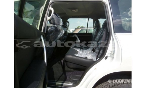 Buy Import Toyota Land Cruiser White Car in Import - Dubai in Akmecet Buy Import Toyota Land Cruiser White Car in Import - Dubai in Akmecet