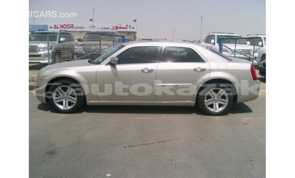 Buy Import Chrysler 300 Beige Car in Import - Dubai in Akmecet Buy Import Chrysler 300 Beige Car in Import - Dubai in Akmecet