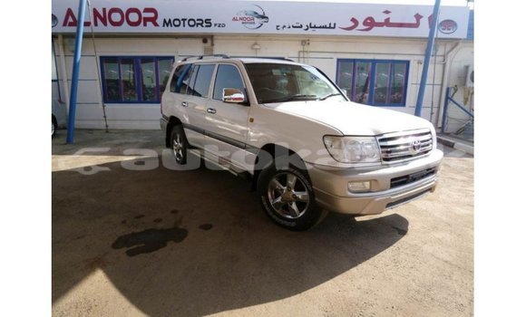 Buy Import Toyota Land Cruiser White Car in Import - Dubai in Akmecet Buy Import Toyota Land Cruiser White Car in Import - Dubai in Akmecet