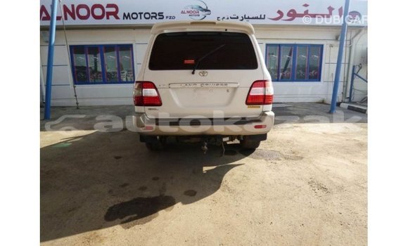 Buy Import Toyota Land Cruiser White Car in Import - Dubai in Akmecet Buy Import Toyota Land Cruiser White Car in Import - Dubai in Akmecet