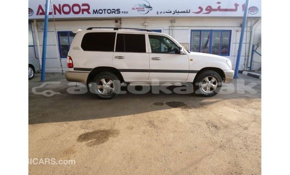 Buy Import Toyota Land Cruiser White Car in Import - Dubai in Akmecet Buy Import Toyota Land Cruiser White Car in Import - Dubai in Akmecet