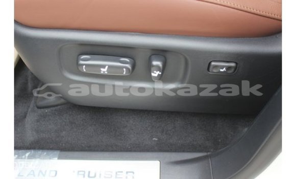 Buy Import Toyota Land Cruiser White Car in Import - Dubai in Akmecet Buy Import Toyota Land Cruiser White Car in Import - Dubai in Akmecet