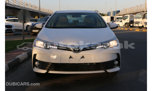 Buy Import Toyota Corolla White Car in Import - Dubai in Akmecet Buy Import Toyota Corolla White Car in Import - Dubai in Akmecet
