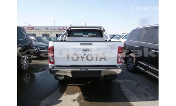 Buy Import Toyota Hilux White Car in Import - Dubai in Akmecet Buy Import Toyota Hilux White Car in Import - Dubai in Akmecet