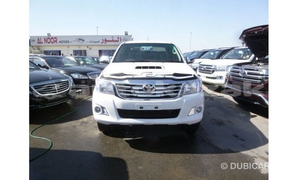 Buy Import Toyota Hilux White Car in Import - Dubai in Akmecet Buy Import Toyota Hilux White Car in Import - Dubai in Akmecet