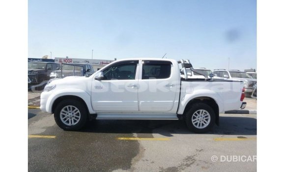 Buy Import Toyota Hilux White Car in Import - Dubai in Akmecet Buy Import Toyota Hilux White Car in Import - Dubai in Akmecet