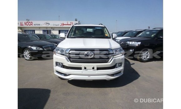 Buy Import Toyota Land Cruiser White Car in Import - Dubai in Akmecet Buy Import Toyota Land Cruiser White Car in Import - Dubai in Akmecet