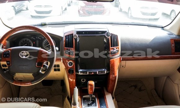Buy Import Toyota Land Cruiser White Car in Import - Dubai in Akmecet Buy Import Toyota Land Cruiser White Car in Import - Dubai in Akmecet
