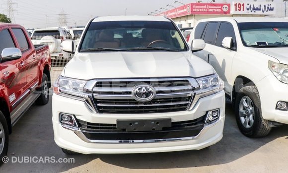 Buy Import Toyota Land Cruiser White Car in Import - Dubai in Akmecet Buy Import Toyota Land Cruiser White Car in Import - Dubai in Akmecet