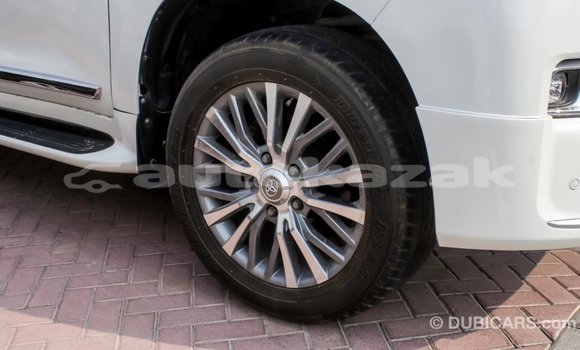 Buy Import Toyota Land Cruiser White Car in Import - Dubai in Akmecet Buy Import Toyota Land Cruiser White Car in Import - Dubai in Akmecet