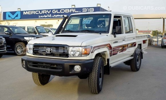 Buy Import Toyota Land Cruiser White Car in Import - Dubai in Akmecet Buy Import Toyota Land Cruiser White Car in Import - Dubai in Akmecet
