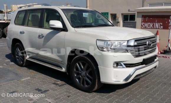 Buy Import Toyota Land Cruiser White Car in Import - Dubai in Akmecet Buy Import Toyota Land Cruiser White Car in Import - Dubai in Akmecet