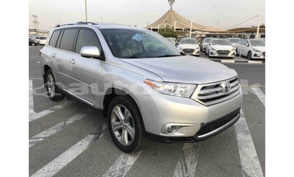 Buy Import Toyota Highlander Other Car in Import - Dubai in Akmecet Buy Import Toyota Highlander Other Car in Import - Dubai in Akmecet