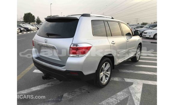 Buy Import Toyota Highlander Other Car in Import - Dubai in Akmecet Buy Import Toyota Highlander Other Car in Import - Dubai in Akmecet