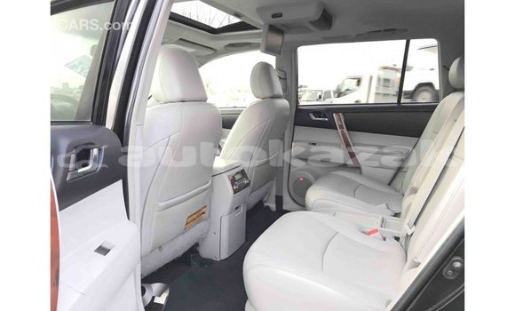 Buy Import Toyota Highlander Black Car in Import - Dubai in Akmecet Buy Import Toyota Highlander Black Car in Import - Dubai in Akmecet