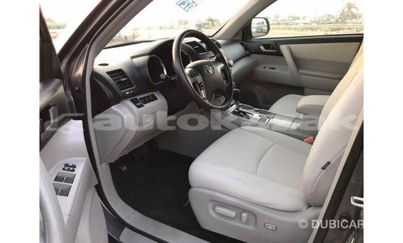 Buy Import Toyota Highlander Other Car in Import - Dubai in Akmecet Buy Import Toyota Highlander Other Car in Import - Dubai in Akmecet