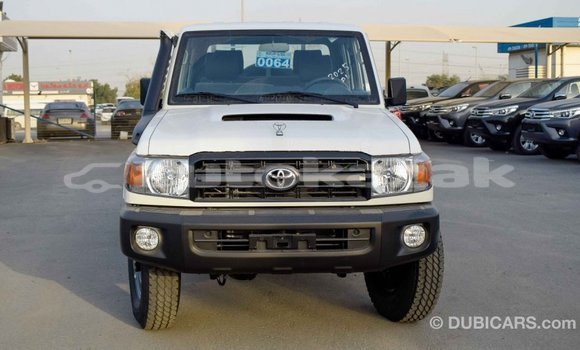 Buy Import Toyota Land Cruiser Beige Car in Import - Dubai in Akmecet Buy Import Toyota Land Cruiser Beige Car in Import - Dubai in Akmecet