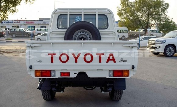 Buy Import Toyota Land Cruiser Beige Car in Import - Dubai in Akmecet Buy Import Toyota Land Cruiser Beige Car in Import - Dubai in Akmecet