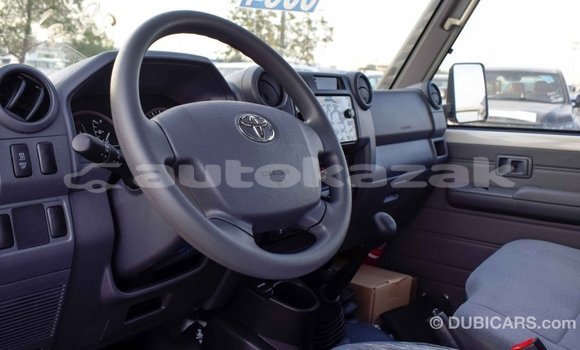 Buy Import Toyota Land Cruiser Beige Car in Import - Dubai in Akmecet Buy Import Toyota Land Cruiser Beige Car in Import - Dubai in Akmecet