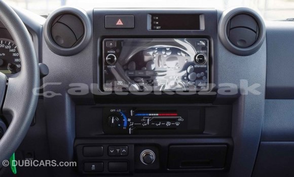 Buy Import Toyota Land Cruiser Beige Car in Import - Dubai in Akmecet Buy Import Toyota Land Cruiser Beige Car in Import - Dubai in Akmecet