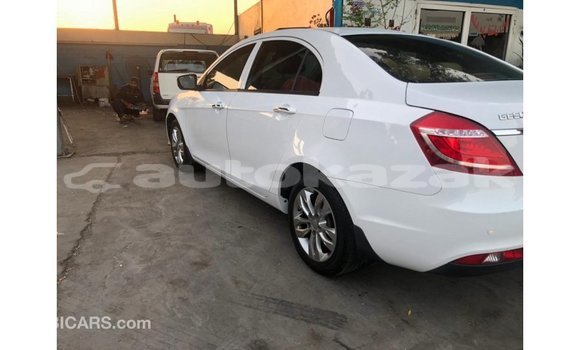 Buy Import Geely Emgrand 7 White Car in Import - Dubai in Akmecet Buy Import Geely Emgrand 7 White Car in Import - Dubai in Akmecet