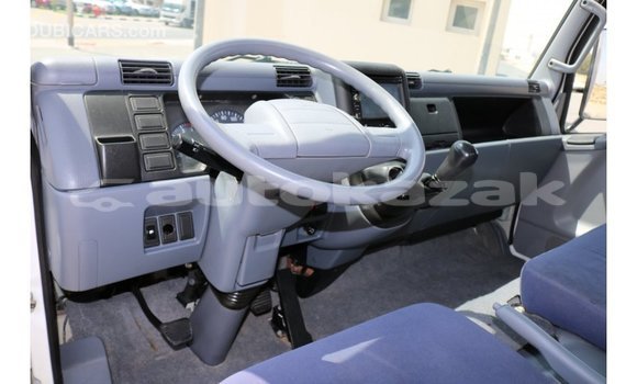 Buy Import Mitsubishi Carisma White Car in Import - Dubai in Akmecet