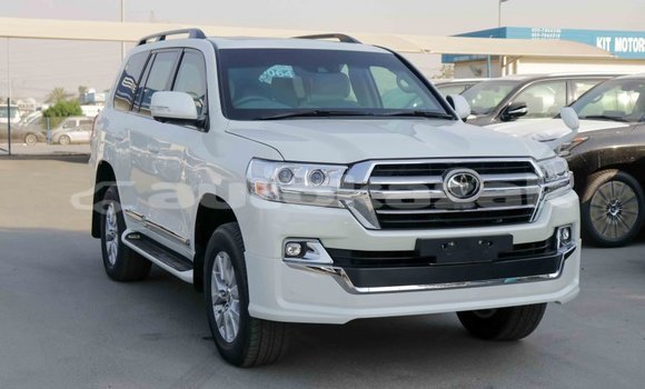 Buy Import Toyota Land Cruiser White Car in Import - Dubai in Akmecet Buy Import Toyota Land Cruiser White Car in Import - Dubai in Akmecet