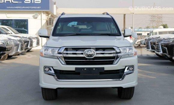 Buy Import Toyota Land Cruiser White Car in Import - Dubai in Akmecet Buy Import Toyota Land Cruiser White Car in Import - Dubai in Akmecet