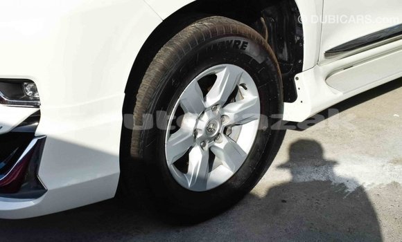 Buy Import Toyota Prado White Car in Import - Dubai in Akmecet Buy Import Toyota Prado White Car in Import - Dubai in Akmecet