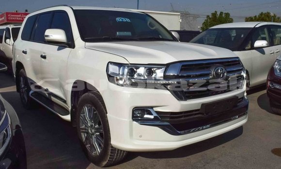 Buy Import Toyota Land Cruiser White Car in Import - Dubai in Akmecet Buy Import Toyota Land Cruiser White Car in Import - Dubai in Akmecet