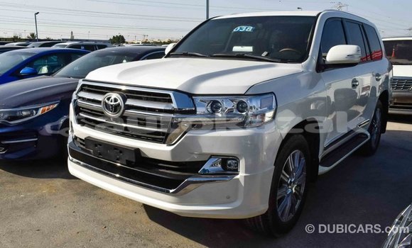 Buy Import Toyota Land Cruiser White Car in Import - Dubai in Akmecet Buy Import Toyota Land Cruiser White Car in Import - Dubai in Akmecet