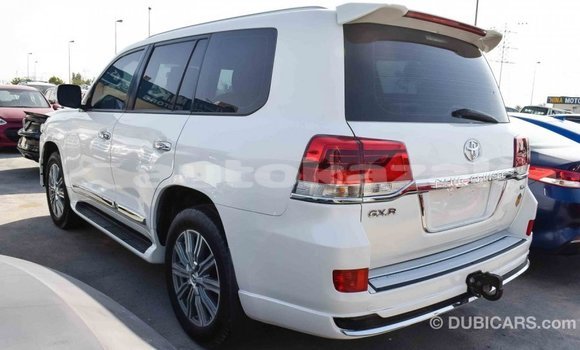 Buy Import Toyota Land Cruiser White Car in Import - Dubai in Akmecet Buy Import Toyota Land Cruiser White Car in Import - Dubai in Akmecet