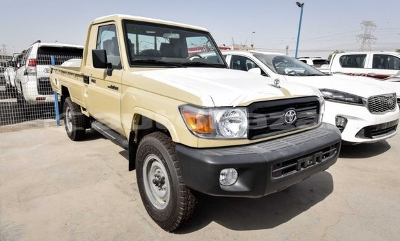Buy Import Toyota Land Cruiser Beige Car in Import - Dubai in Akmecet Buy Import Toyota Land Cruiser Beige Car in Import - Dubai in Akmecet